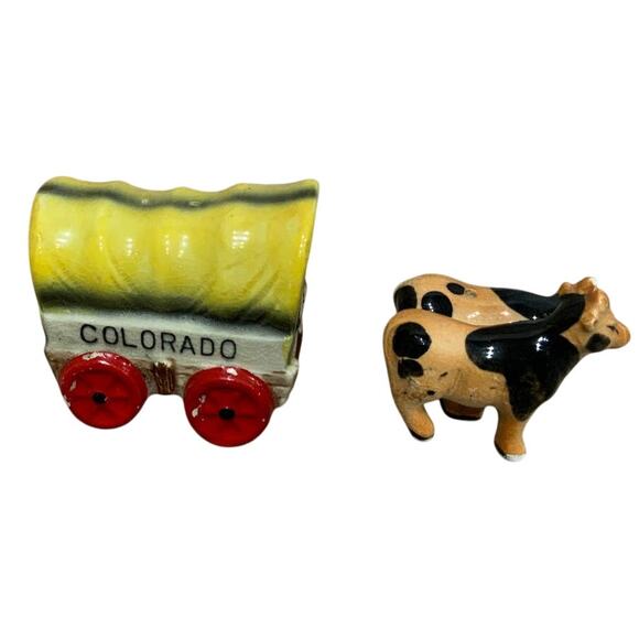Vintage Victoria Ceramics Japan Cow Covered Wagon Salt Pepper Shaker Set - Picture 2 of 5